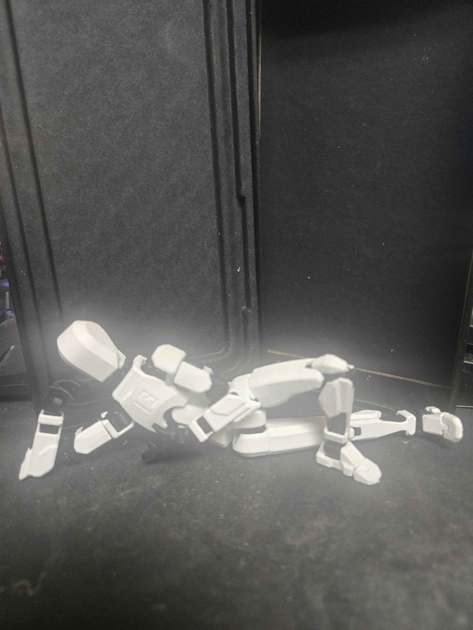 Dummy 13 Poseable Action Figure Starter Kit with Display Stand – White Armor / Black Frame (Unassembled or Fully Assembled) - Moikas