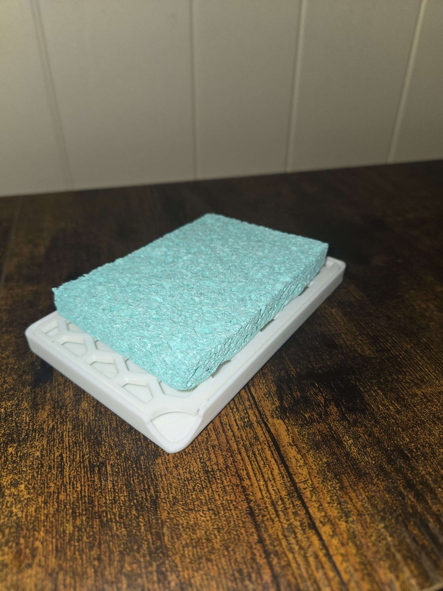Modern 3D Printed Honeycomb Self - Draining Soap Dish with Tray - Eco - Friendly Bathroom Organizer | Custom Color - Moikas